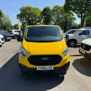 2018 Ford Transit Custom 320 Trend L2 H1 Auto Minibus 9 Seater - Image 7