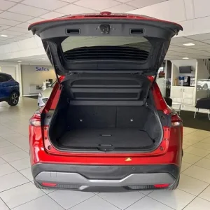 2022 Nissan Qashqai 1.3 DIG-T MHEV Hybrid SUV - Image 7