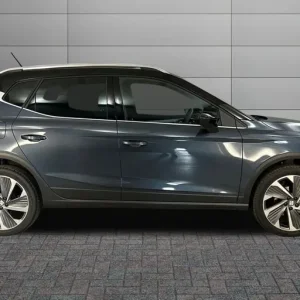 2024 SEAT Arona 1.0 TSI FR Sport 5-door Hatchback - Image 4