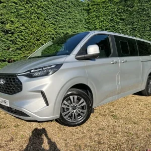 2024 Ford Tourneo Custom Titanium 9-Seater Minibus - Image 3