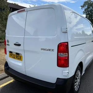 2022 Toyota ProAce Icon LWB with Apple/Android Integration - Image 6