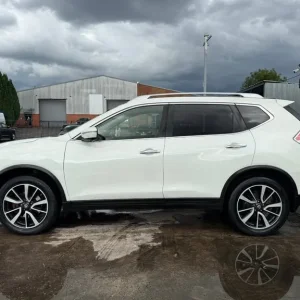 2016 Nissan X-Trail 1.6 dCi Tekna Estate - Image 4