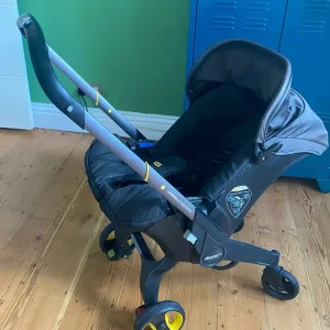 Doona Newborn hybrid stroller / car seat