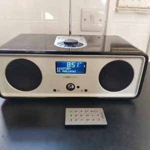Ruark high-quality audio DAB+/iPod with Bluetooth streaming