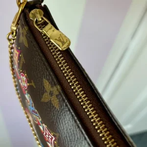 Louis Vuitton mini pochette animation set - Image 8