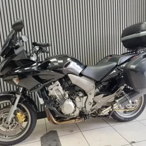 2010 Honda CBF1000 Black Sports Tourer - Image 5