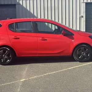 2016 Vauxhall Corsa 1.4i EcoFLEX Design Hatchback - Image 6