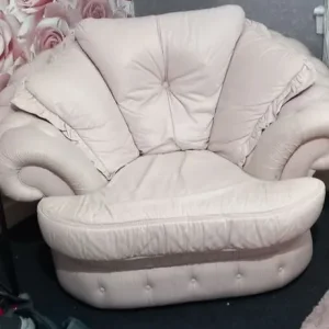 2 seater and 1 chair Leather sofa suite