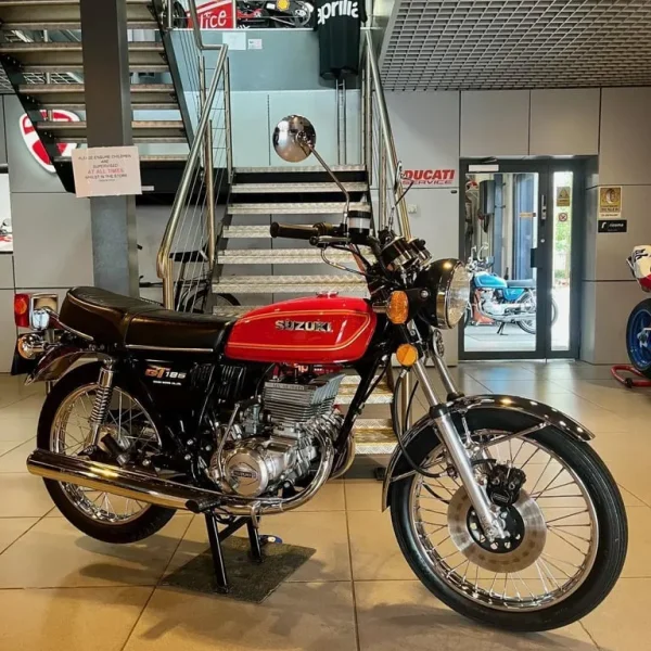 SUZUKI GT 185 1977 RESTORED TO HIGH CONDITION WITH ELECTRIC START