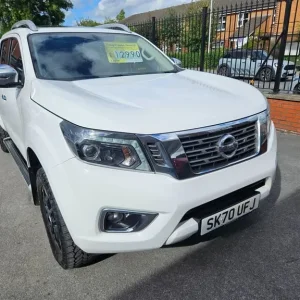 2020 Nissan Navara DCI TEKNA 4x4 Automatic with 7 service records - Image 3