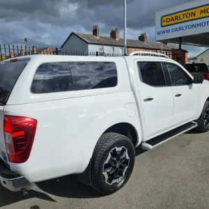 2020 Nissan Navara DCI TEKNA 4x4 Automatic with 7 service records - Image 8
