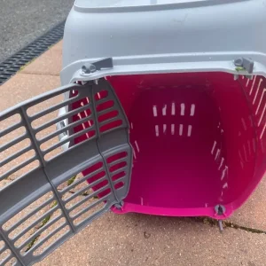 Small crate for cats or puppy - Image 2
