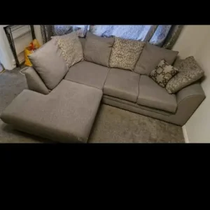 L-shaped and single sofa with spin function