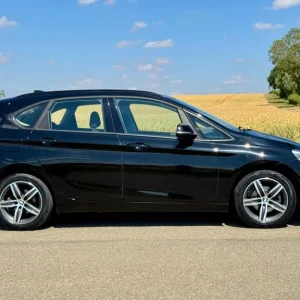 2014 BMW 2 Series 218d Sport 5-door Hatchback Diesel Manual - Image 3