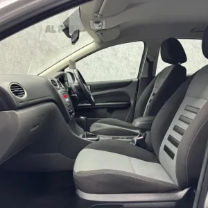 2008 Ford Focus 1.6 Zetec 5-door Hatchback Petrol Automatic - Image 3