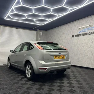 2008 Ford Focus 1.6 Zetec 5-door Hatchback Petrol Automatic - Image 6