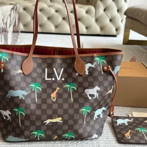 Louis Vuitton Neverfull Shopping Bag