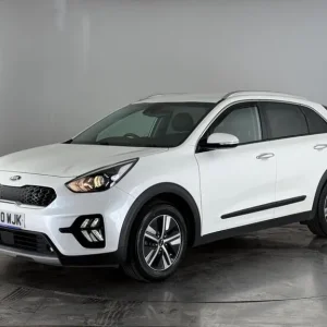 2020 Kia Niro 1.6 GDi 2DCT Estate – White, Electric & Petrol, 5-seater - Image 3