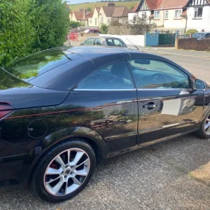 2009 Vauxhall Astra Convertible Manual - Image 3