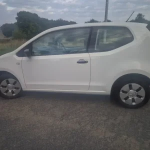 2016 Volkswagen Up! 1.0L Hatchback Manual - Image 2