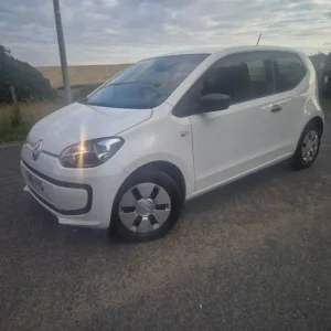 2016 Volkswagen Up! 1.0L Hatchback Manual - Image 4