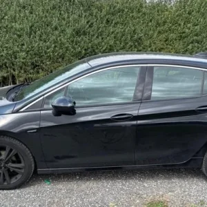 2018 Vauxhall Astra 1.4T 16V 150 SRi Vx-line Nav 5dr Hatchback - Image 4