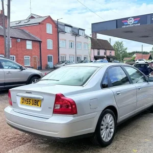2005 Volvo S80 2.4 D5 SE Lux - Image 8