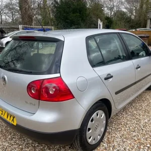 2007 Volkswagen Golf S FSI 1.6 Petrol Manual Hatchback - Image 8