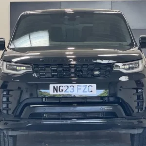 2023 Land Rover Discovery 3.0 D300 MHEV R-Dynamic HSE Auto 4WD Estate Diesel - Image 5