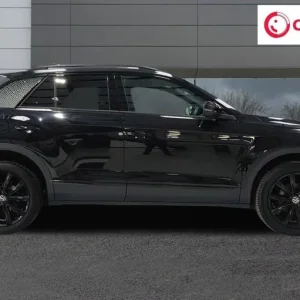 2021 Volkswagen T-Roc TSI EVO Black Edition 1.5 TSI Manual SUV - Image 2