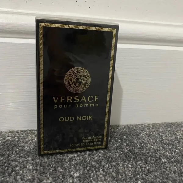 Versace Oud Noir 100ml