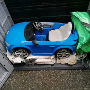 Blue Audi ride on car