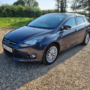 2011 Ford Focus 1.6 TDCi Zetec Euro 5 (s/s) 5dr Hatchback Diesel Manual - Image 2