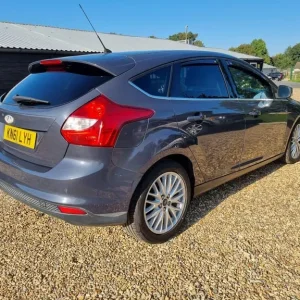 2011 Ford Focus 1.6 TDCi Zetec Euro 5 (s/s) 5dr Hatchback Diesel Manual - Image 3