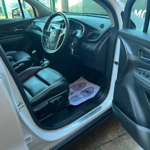 2016 Vauxhall Mokka X 1.4T Elite 5-door hatchback - Image 8