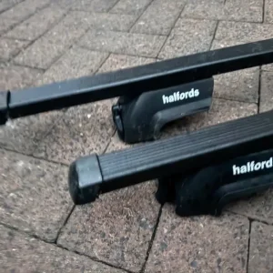 Halfords universal roof bars - Image 2