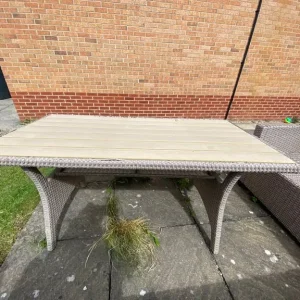 Outdoor table