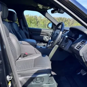 2022 Land Rover Discovery R-Dynamic HSE Diesel SUV - Image 7