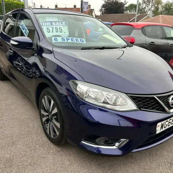 2016 Nissan Pulsar 1.2 DiG-T N-Connecta 5-door hatchback