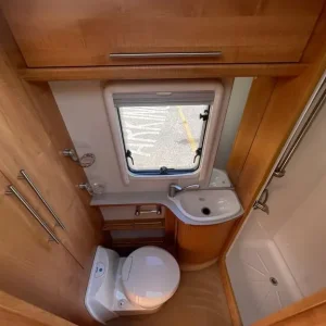 Renault Auto-trail Miami SE Automatic 4 Berth Motorhome - Image 6