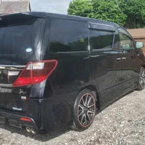 Toyota Alphard 2.4 GS Auto Black 7-Seater Japanese Import 2014 41k Miles - Image 5