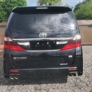 Toyota Alphard 2.4 GS Auto Black 7-Seater Japanese Import 2014 41k Miles - Image 6