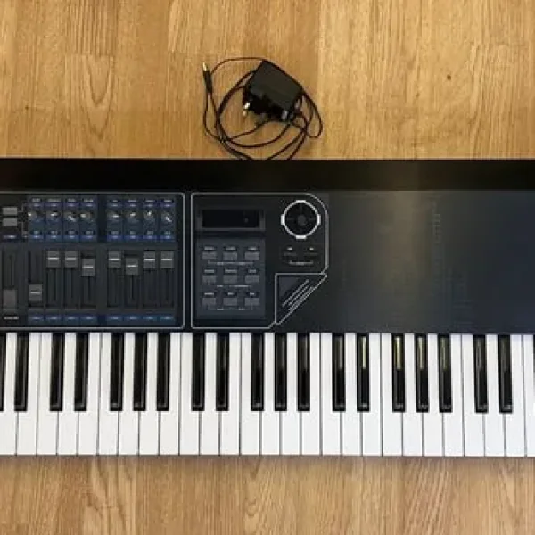 CME UF7 Keyboard - Midi Controller