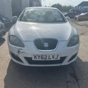 2012 SEAT Leon 1.6 TDI Ecomotive CR SE Copa Euro 5 (s/s) 5dr Hatchback Diesel Ma - Image 2