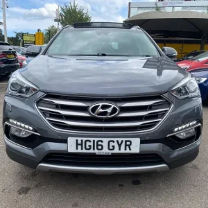 2016 Hyundai Santa Fe 2.2 CRDi Blue Drive Premium SE Auto 4WD Estate - Image 3