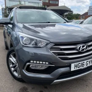 2016 Hyundai Santa Fe 2.2 CRDi Blue Drive Premium SE Auto 4WD Estate - Image 4