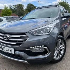 2016 Hyundai Santa Fe 2.2 CRDi Blue Drive Premium SE Auto 4WD Estate - Image 7