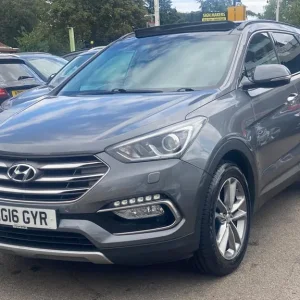 2016 Hyundai Santa Fe 2.2 CRDi Blue Drive Premium SE Auto 4WD Estate - Image 8