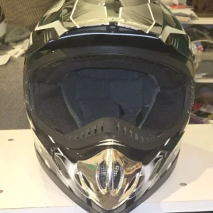 Small off-road motorbike helmet - Image 2