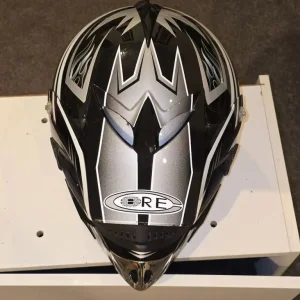 Small off-road motorbike helmet - Image 3